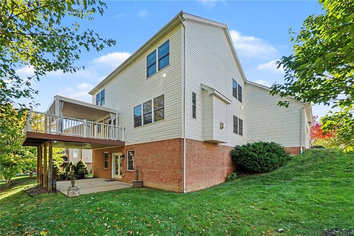 Property Photo: 824 Westminster Ln PA 16066