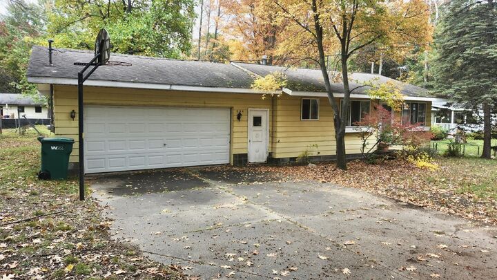 Property Photo: 206 Chippewa Trail MI 48651