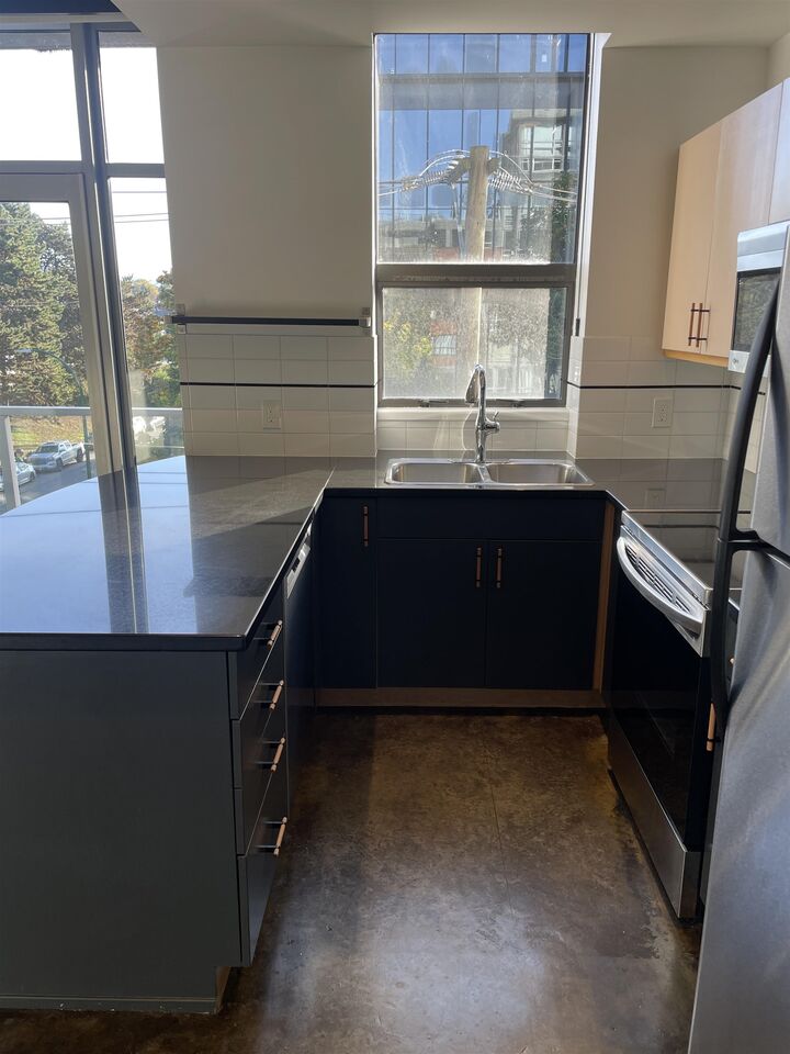 Property Photo: 919 Station Street 405 BC V6A 4L9