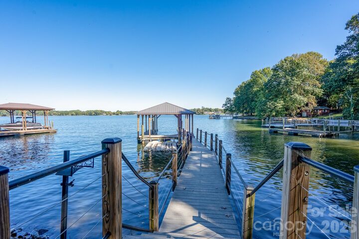 Property Photo:  9598 Riviera Drive  NC 28673 