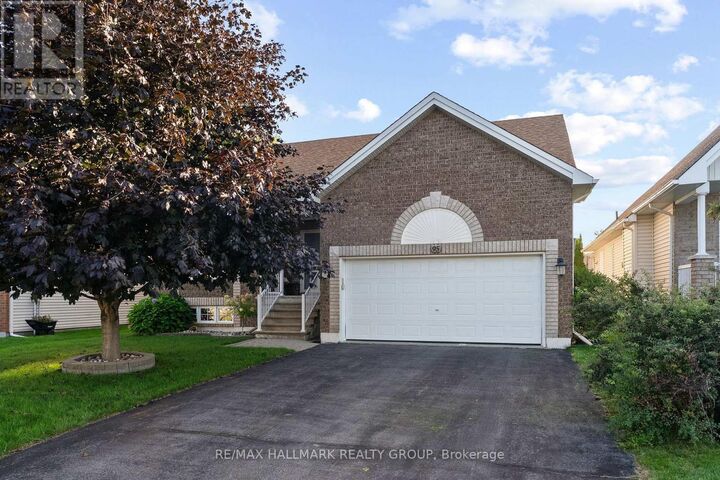 Property Photo:  95 Lloydalex Crescent  ON K2S 2E8 