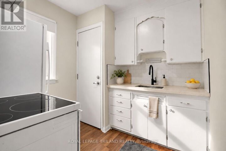 Property Photo:  1324 Brydges Street A  ON N5W 2C4 