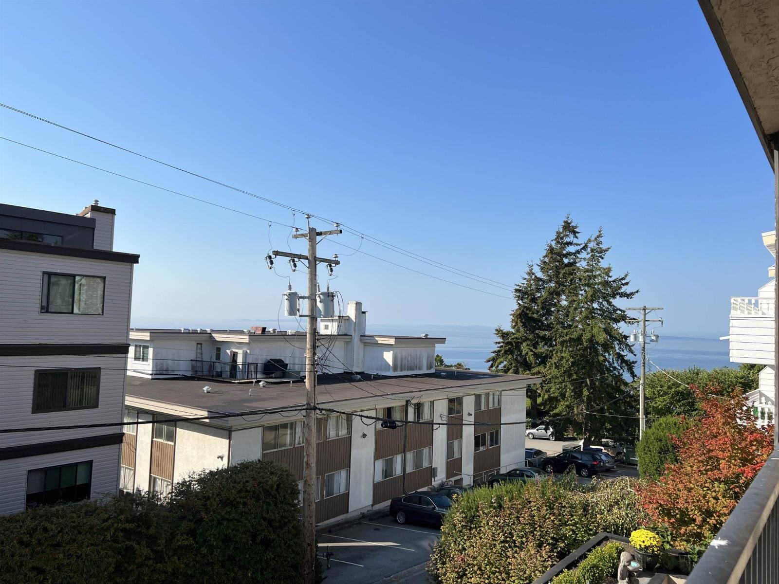 Property Photo:  1285 Martin Street 206  BC V4B 3W4 