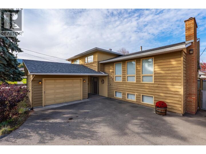 Property Photo:  190 Vicars Road  BC V2C 4N3 