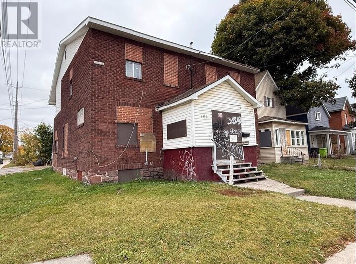 Property Photo:  104 Albert St E  ON P6A 2J1 
