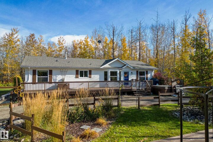 Property Photo:  21539 Twp Rd 503 480  AB T0B 3M2 
