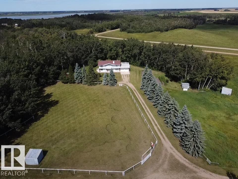 Property Photo:  254009 Twp Road 460  AB T9A 1W8 