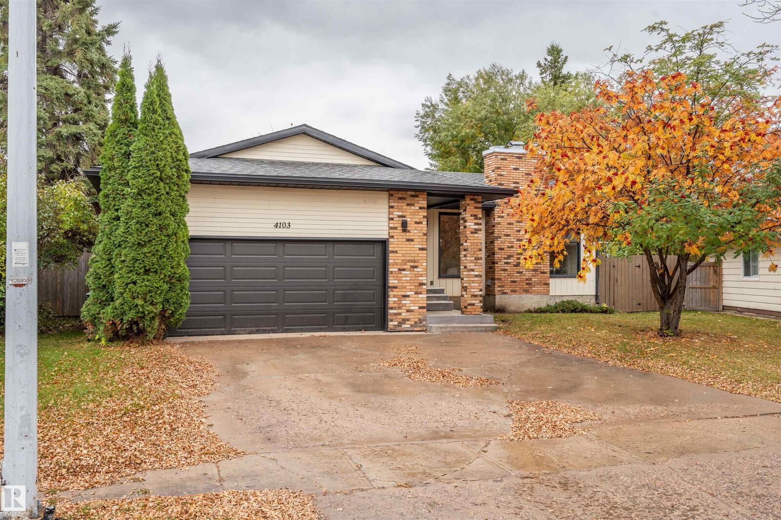 Property Photo:  4103 43 Street  AB T9N 1R6 