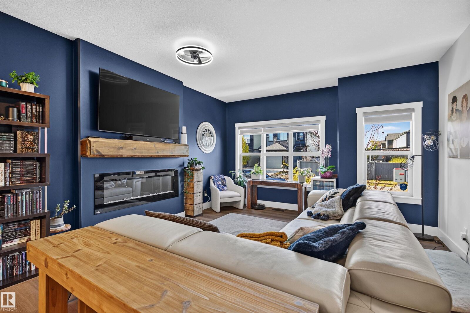 Property Photo:  50 Garneau Gate  AB T7X 0Z8 