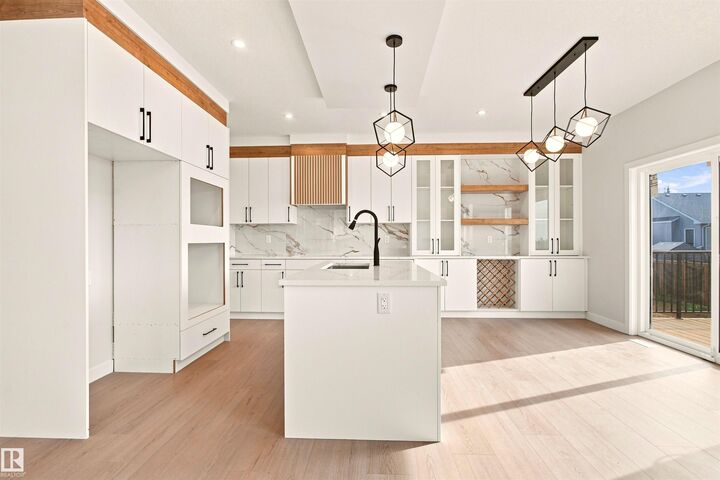 Property Photo:  10406 104 Street  AB T8R 0C9 