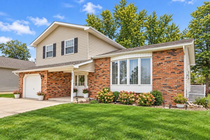Property Photo:  2477 E Lakeshore Drive  IN 46307 