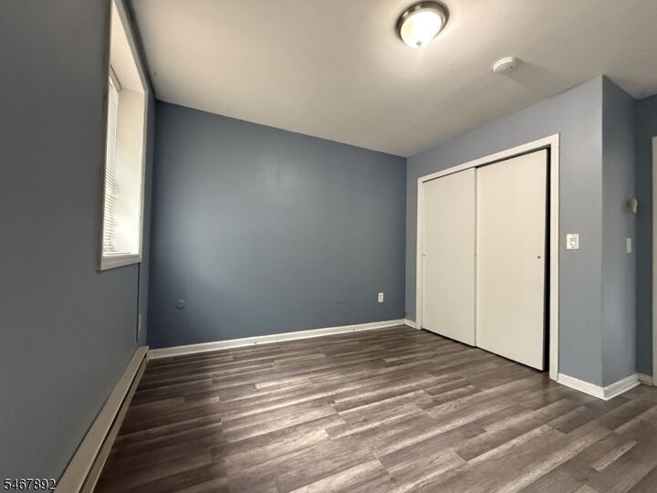 Property Photo: 600 N 6th St NJ 07107
