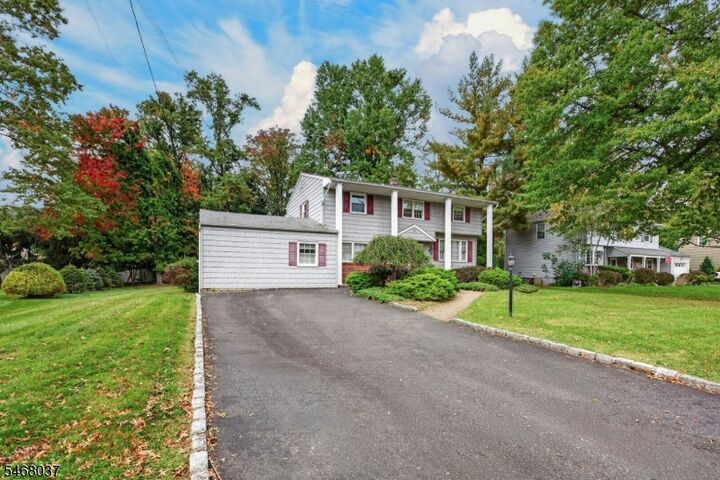 Property Photo:  7 Maxal St  NJ 08812 