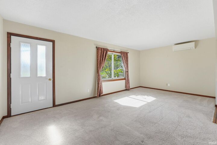 Property Photo:  3136 Easterday Road  IN 46818-9635 