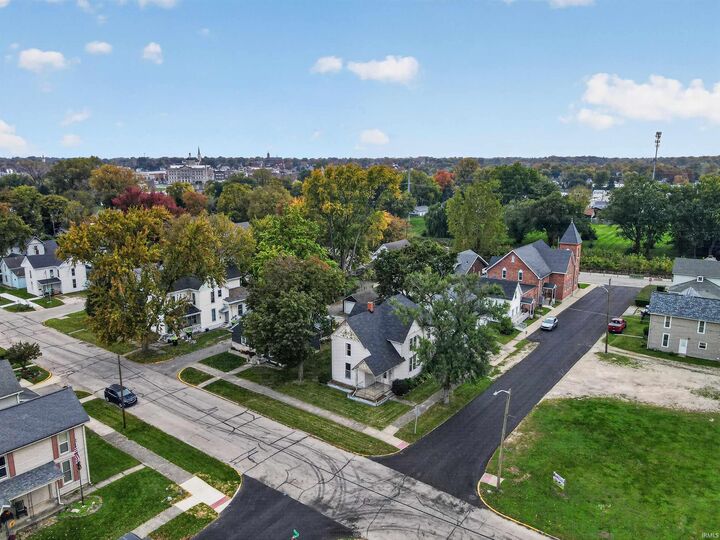 Property Photo: 540 E High Street IN 46750-3420