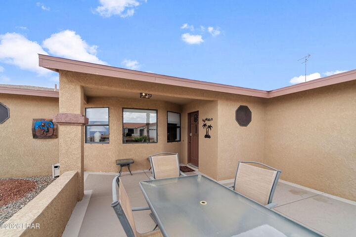 Property Photo: 3837 Whaler Dr AZ 86406