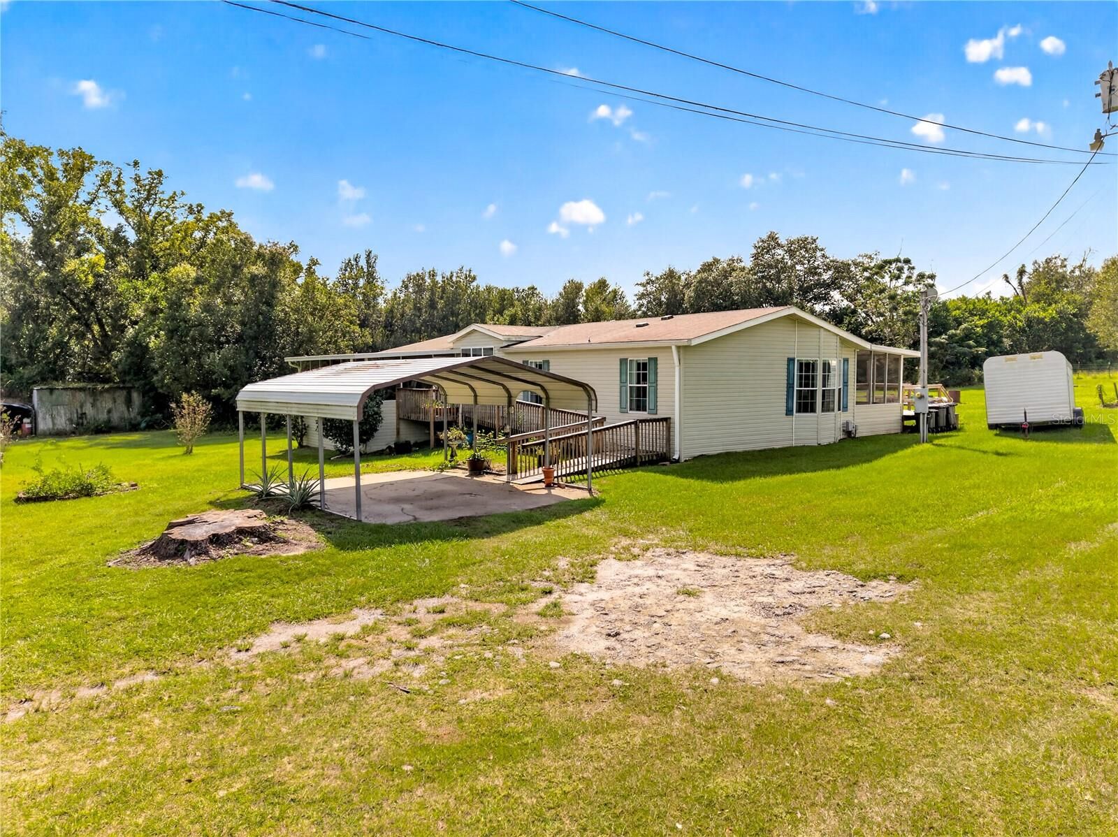 Property Photo:  8425 Heather Drive  FL 33540 