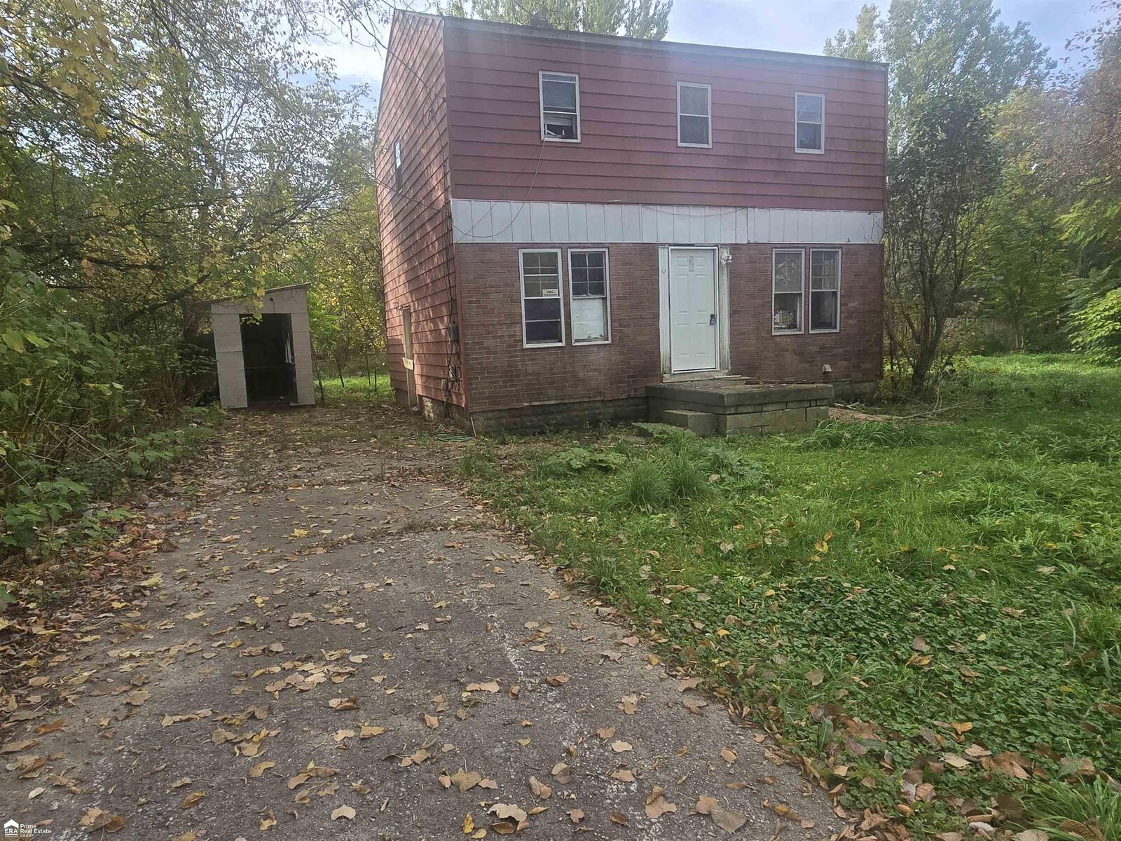 Property Photo:  3233 Home Avenue  MI 48504 