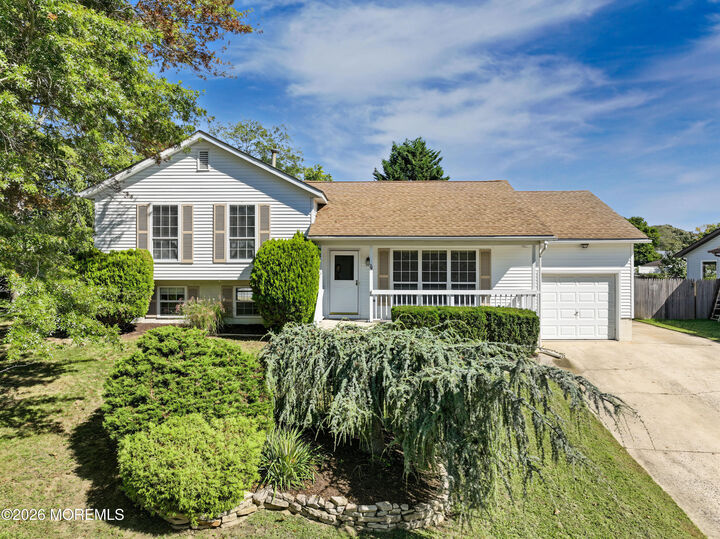 Property Photo:  74 Cedarbrook Lane  NJ 08087 