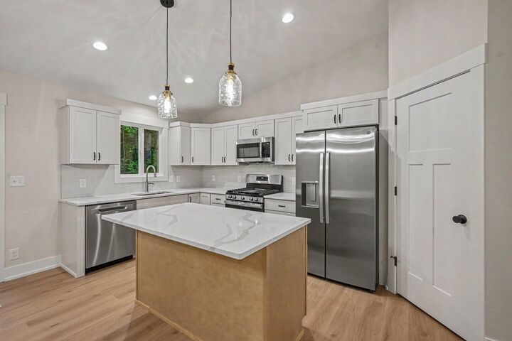 Property Photo:  1328 Red Fox Court  MI 49010 