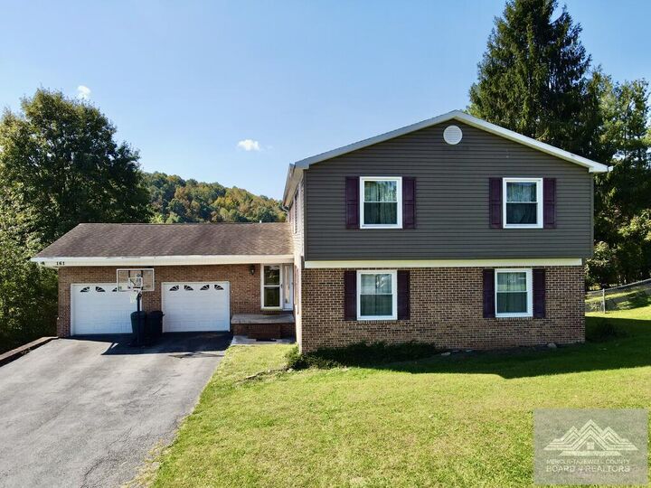 Property Photo:  161 Cardinal Avenue  WV 24740 