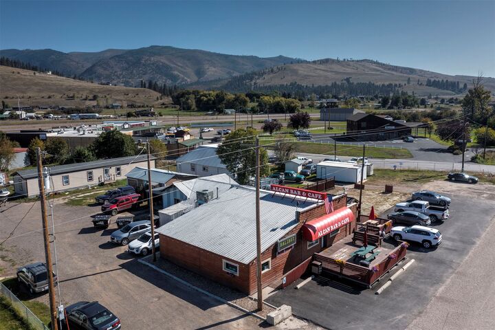 Property Photo:  16750 Beckwith Street  MT 59834 