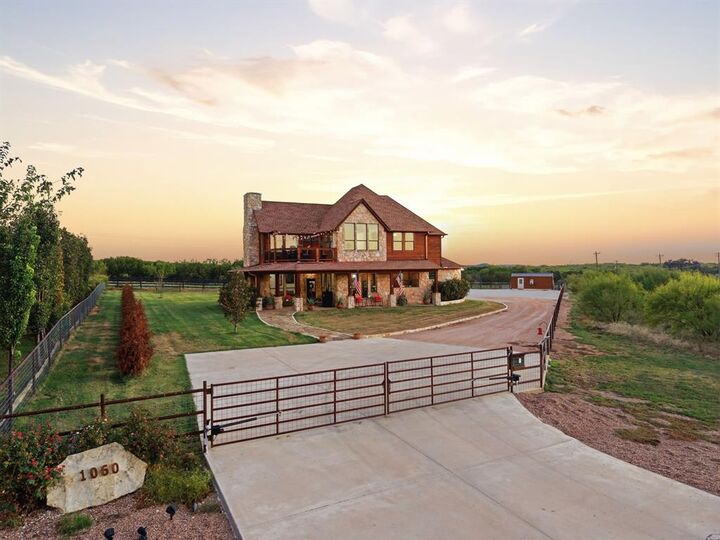 Property Photo: 1060 Gordon Mtn Vw Court TX 76449