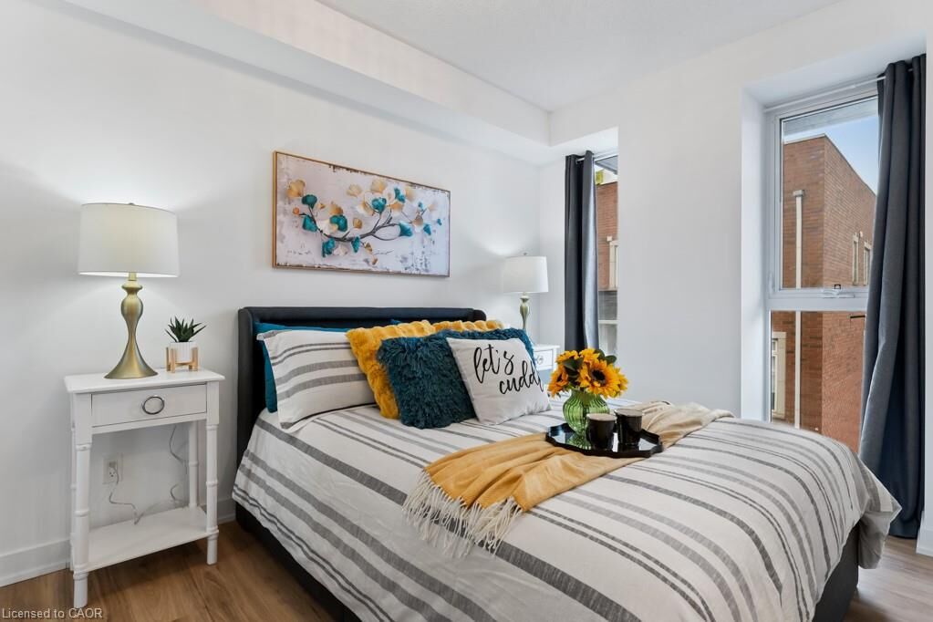 Property Photo:  370 Martha Street 210  ON L7R 0G9 