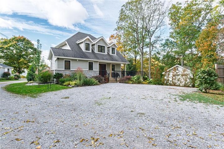 Property Photo:  39 King Street S  ON N3Y 4K2 