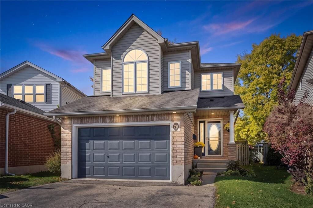 Property Photo:  70 Inge Court  ON N2K 3V7 