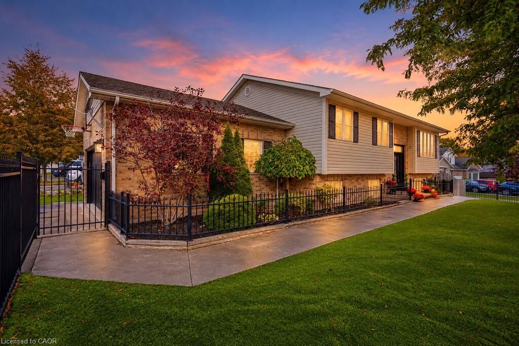 Property Photo:  4219 Taylor Court  ON L3J 0J9 