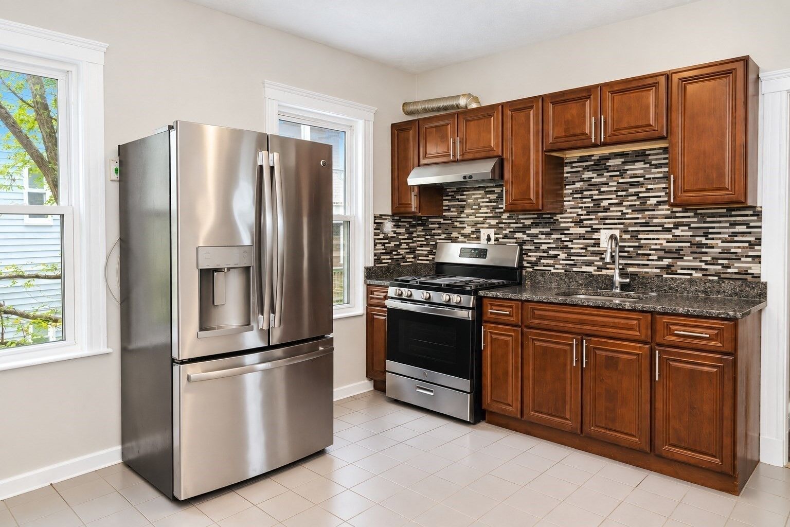 Property Photo: 421 Quincy St 2 MA 02125
