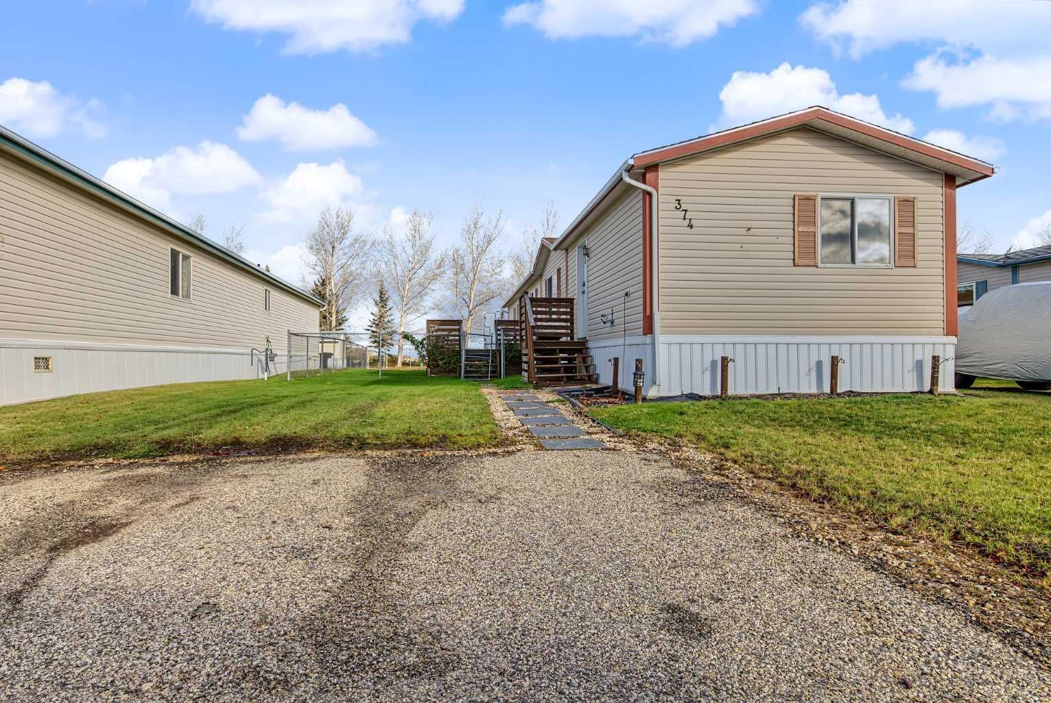 Property Photo: 374 Scott Lane AB T8W 5K5
