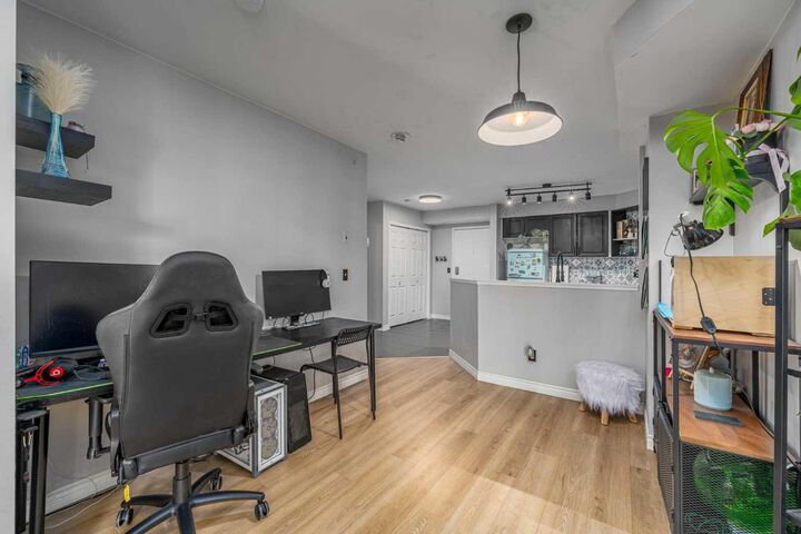 Property Photo:  1121 6 Avenue SW 1004  AB T2P 5J4 