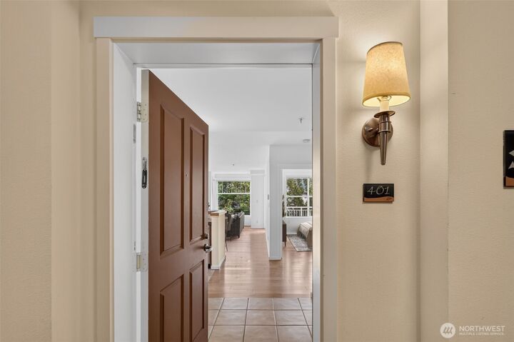 Property Photo:  2901 NE Blakeley 401  WA 98105 