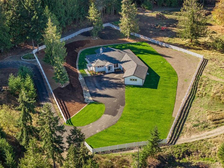 Property Photo: 154 Phillips Parkway WA 98362