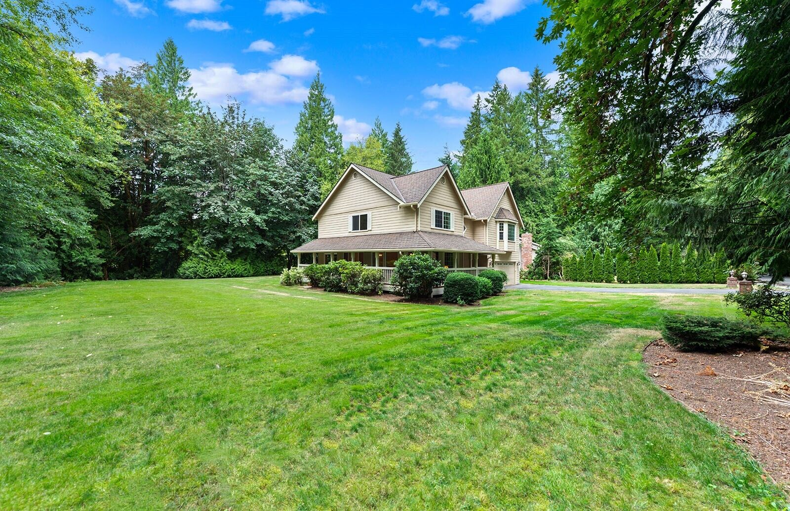 Property Photo:  14029  232nd Avenue SE  WA 98027 