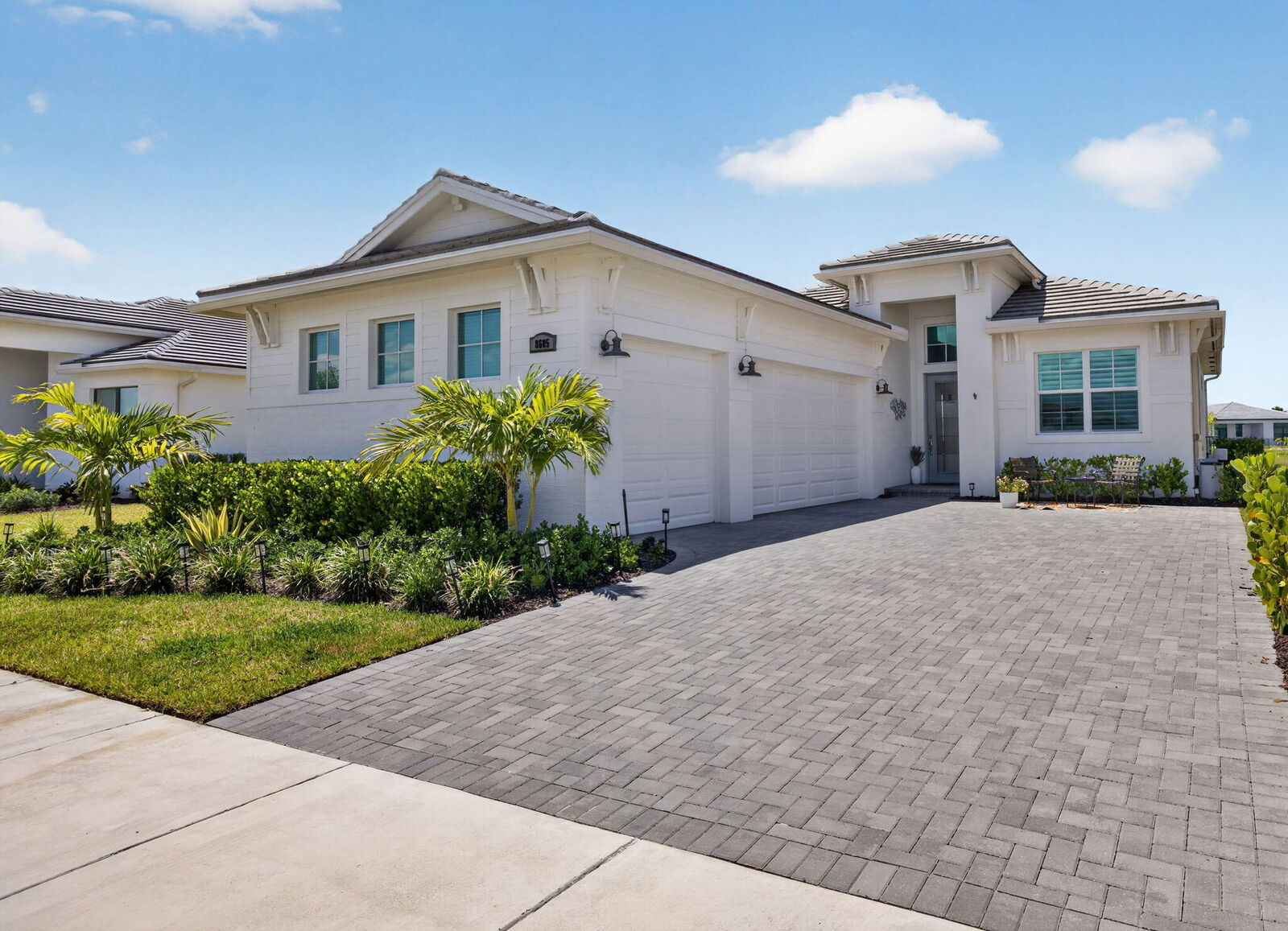 Property Photo:  8605 SW Cantante Way  FL 34987 