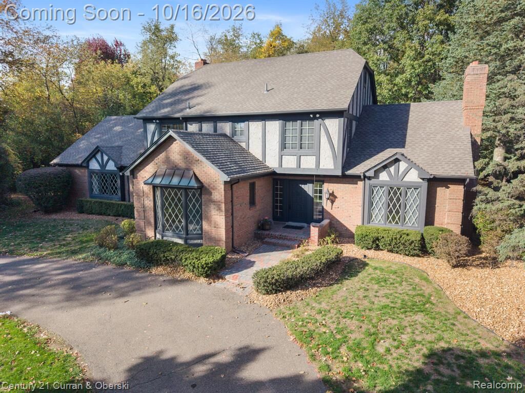 Property Photo:  46450 Pickford Street  MI 48168 