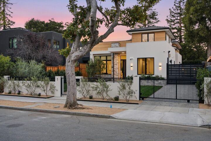 Property Photo:  543 Tennyson Avenue  CA 94301 