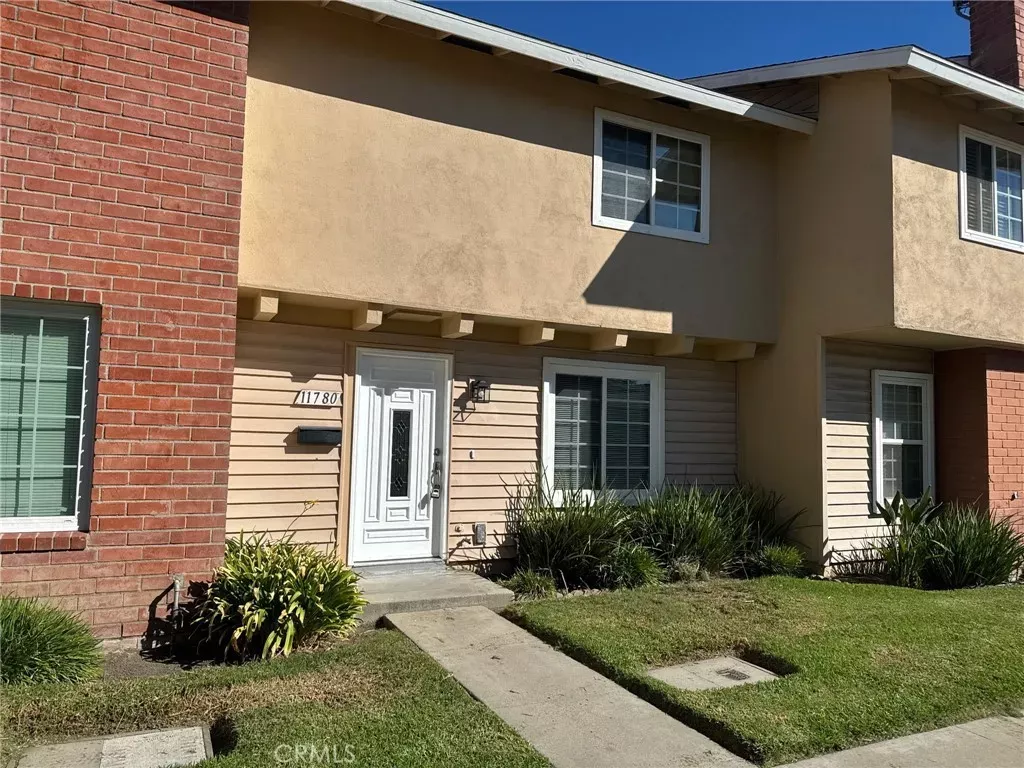 Property Photo:  11780 Tulip Court  CA 92708 