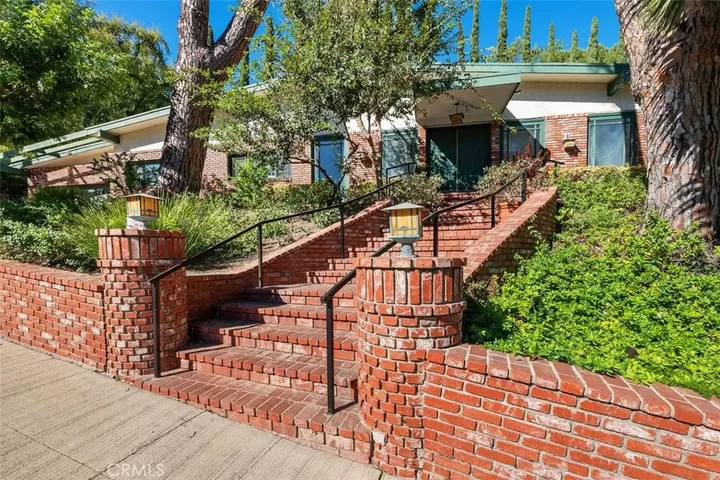 Property Photo:  3635 Royal Woods  CA 91403 