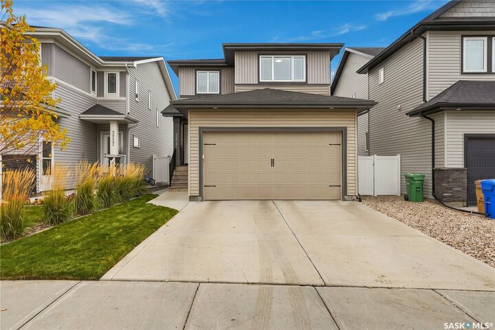 Property Photo:  3241 Green Water Drive  SK S4V 3R6 