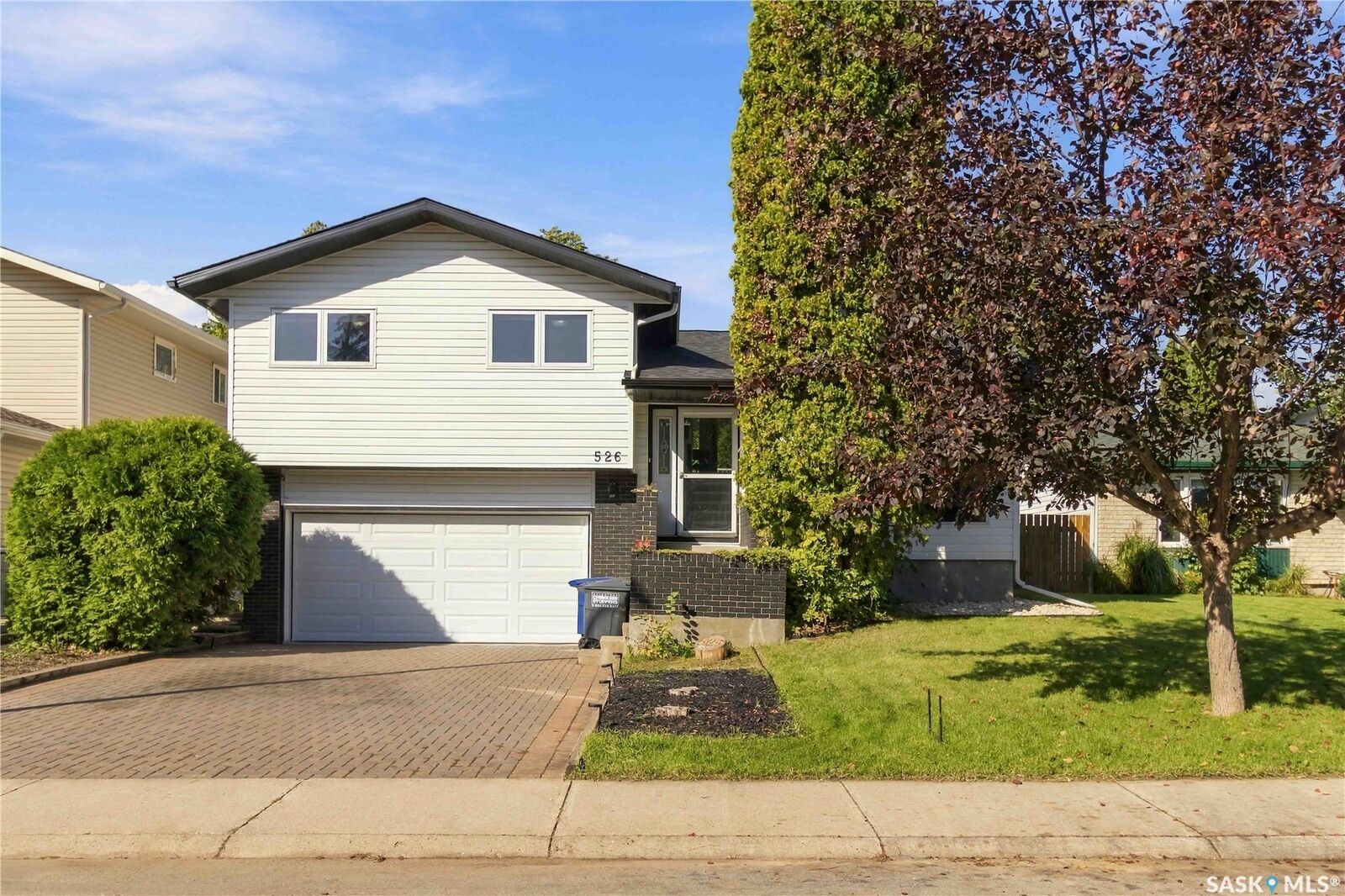 Property Photo:  526 Tobin Crescent  SK S7K 4N8 