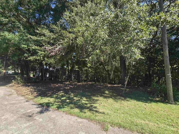 Property Photo:  427 Stonehouse Road  FL 32301 