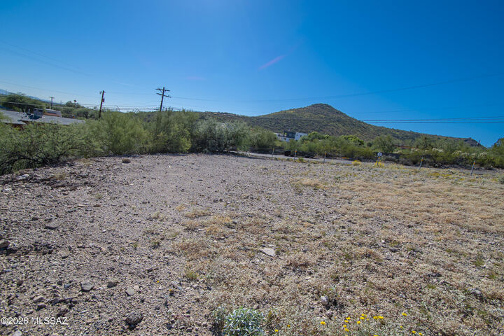 Property Photo:  1370 W Cedar Street 23  AZ 85745 