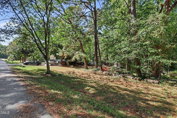 Property Photo: 5520 Hester Drive NC 27606
