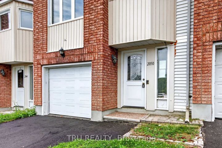 Property Photo:  2050 Riviera Terrace 27  ON K4K 1J4 