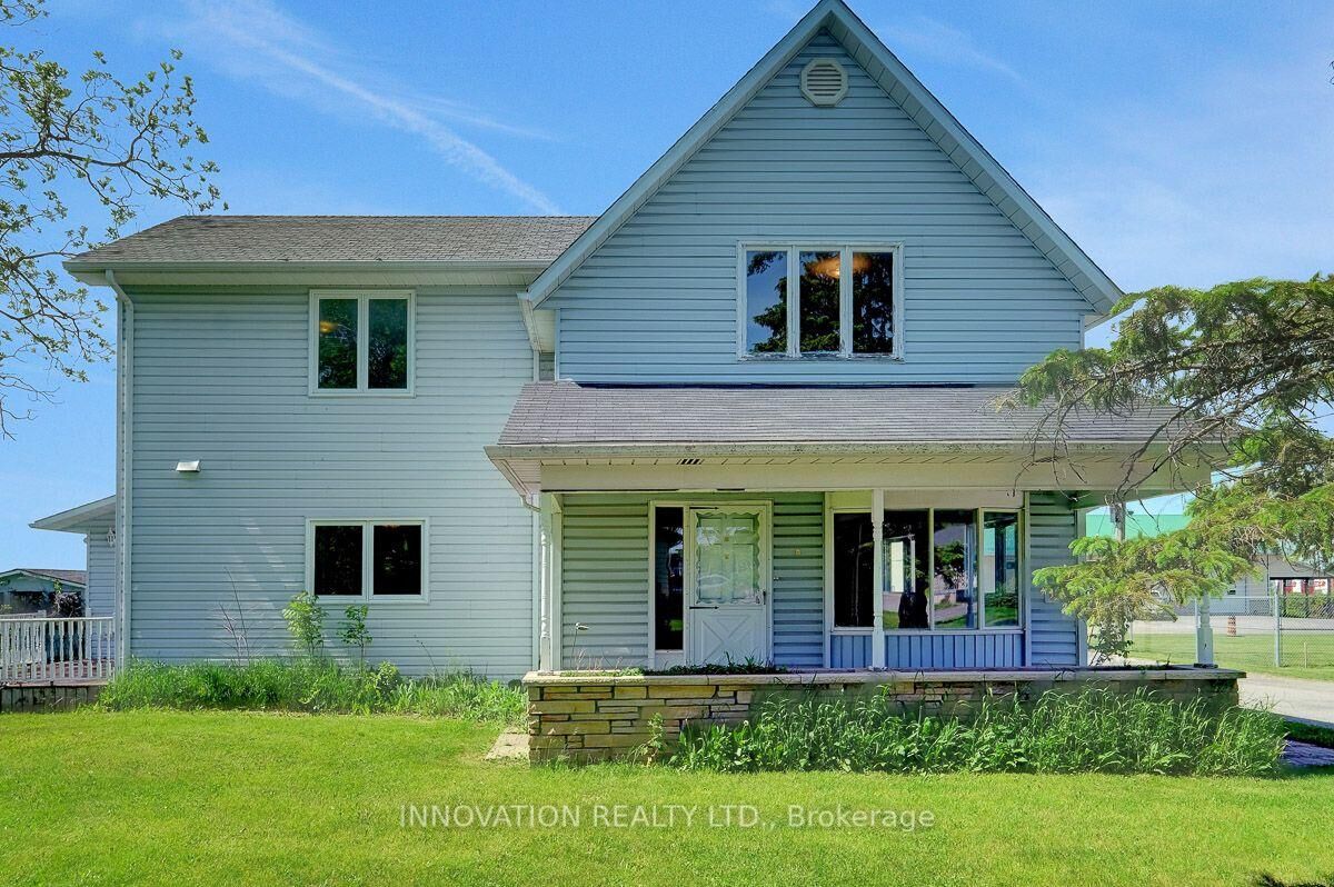 Property Photo:  456 Gladstone Street  ON K0C 2K0 