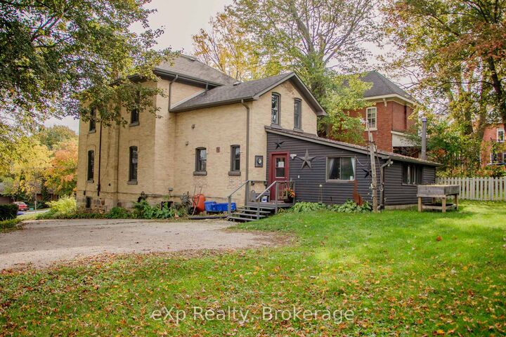 Property Photo:  352 Berford Street  ON N0H 2T0 